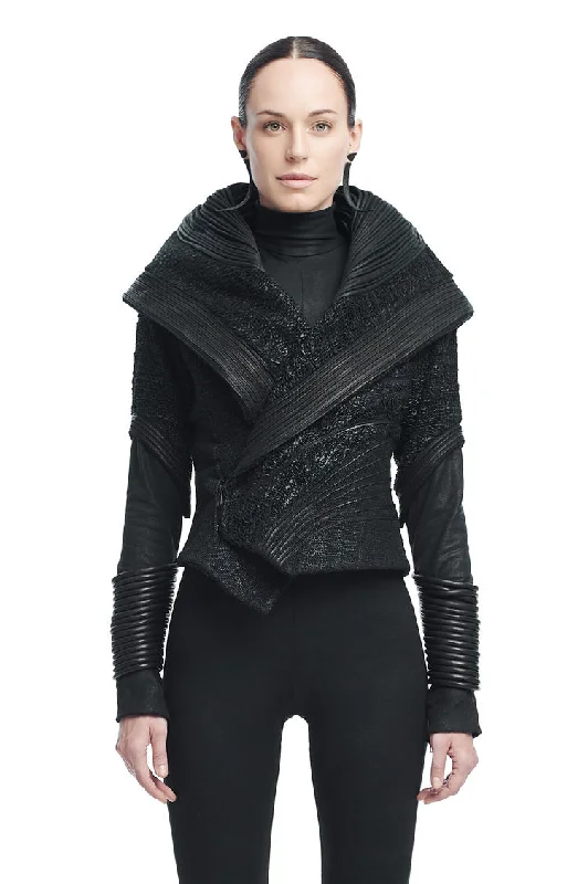 LAPILLI SHORT BLACK JACKET Youthful Women's Pop