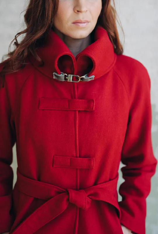 CROSSBAR RAGLAN COAT · redbird Sleek Women's 