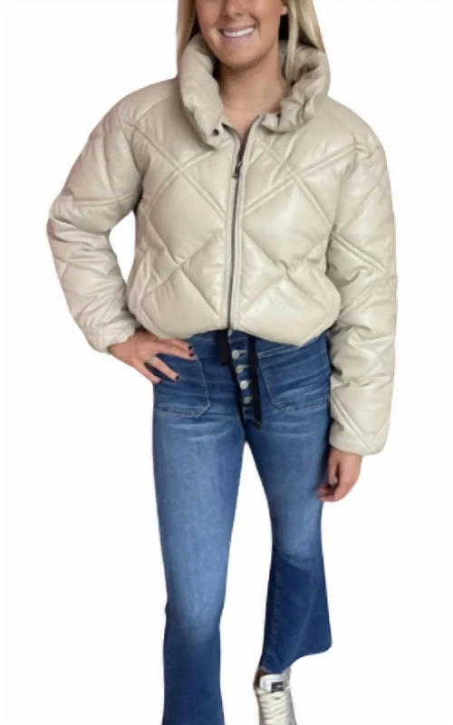 Phil Jacket In Ecru Cozy Women's Sherpa - lined