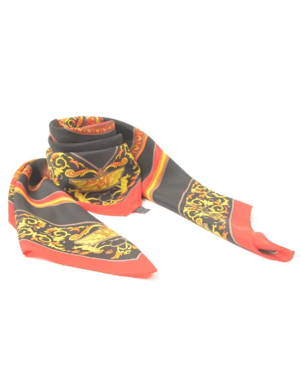 Medallion Print Scarf - M Monochromatic All - in - one
